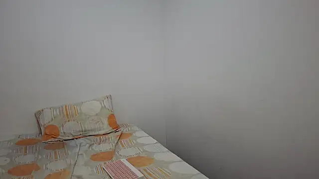 kayleesims  online show from 11/28/25, 10:56