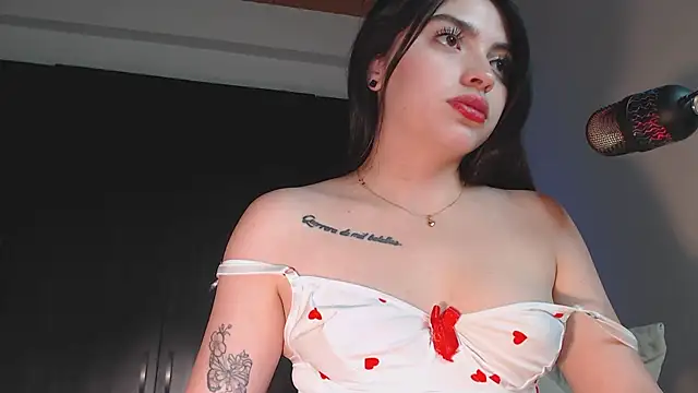 miaabroown online show from 09/11/25, 09:37