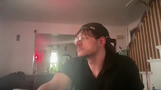 Snapshot of MasterDaddyCool chatting on 05/13/26, 07:55 MasterDaddyCool online show from 05/13/26, 07:55