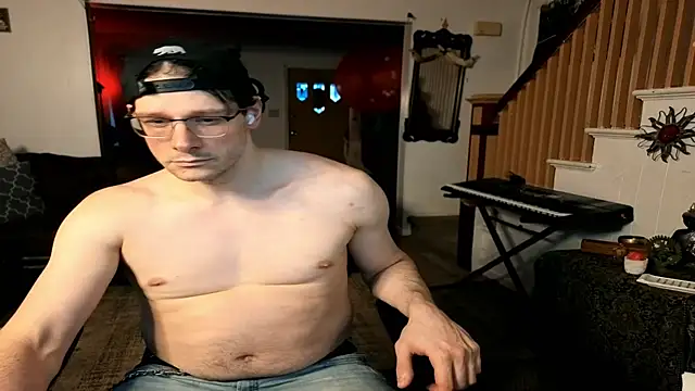 Snapshot of MasterDaddyCool chatting on 06/03/26, 12:24 MasterDaddyCool online show from 06/03/26, 12:24