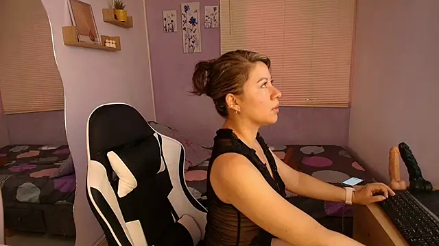 luna desiree online show from 03/11/26, 08:26