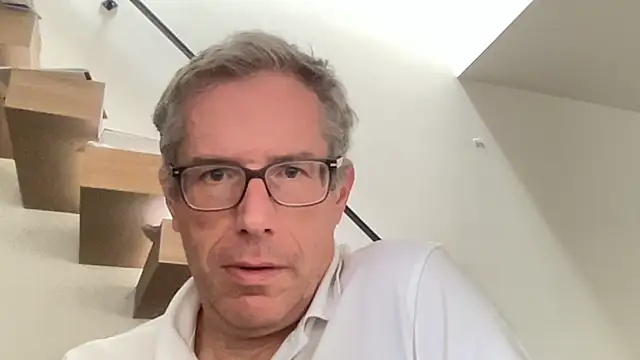 Snapshot of choupipat1 chatting on 09/12/25, 12:27 choupipat1 online show from 09/12/25, 12:27