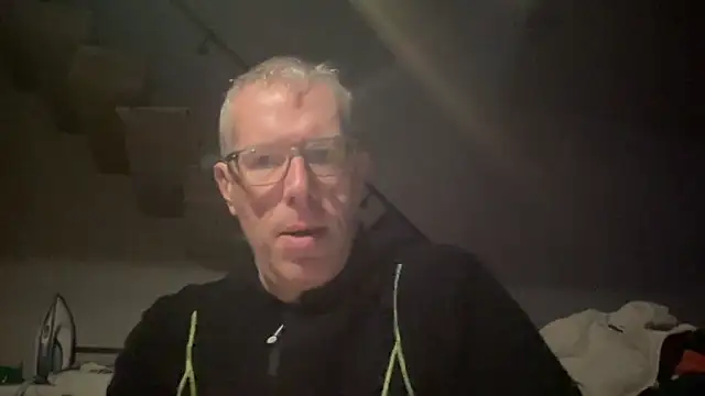 Snapshot of choupipat1 chatting on 10/02/25, 05:25 choupipat1 online show from 10/02/25, 05:25