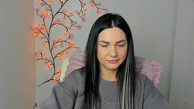 Lune Moon online show from 04/10/26, 05:45