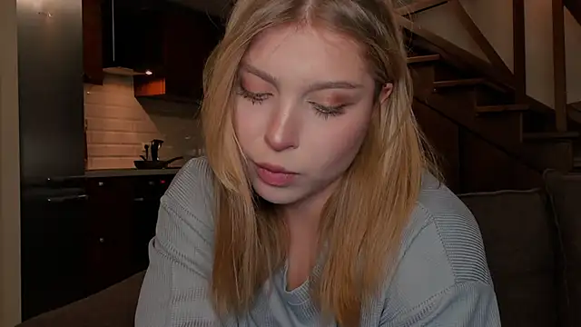 VanillaLivitski online show from 11/19/25, 01:33