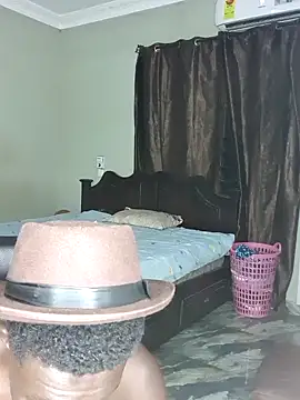 Lincolnfadaxx online show from 10/05/25, 12:31