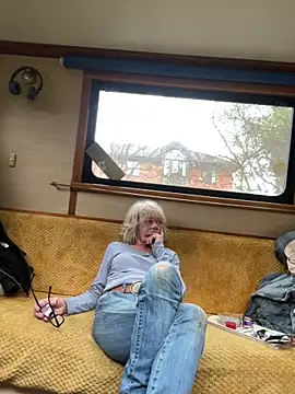 ladyboatlady online show from 11/11/25, 03:12