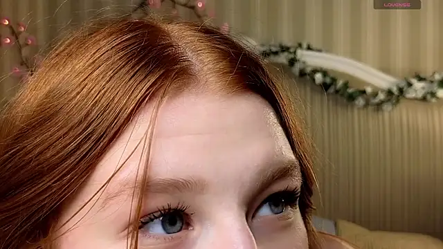 Juuulia  online show from 04/18/26, 08:09