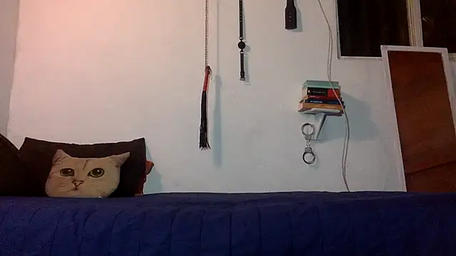 indomitaFox online show from 11/08/25, 04:01