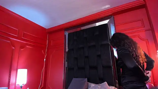 bellarivera  online show from 04/18/26, 07:58