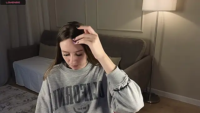 cutienaughtygirl online show from 10/15/25, 08:36