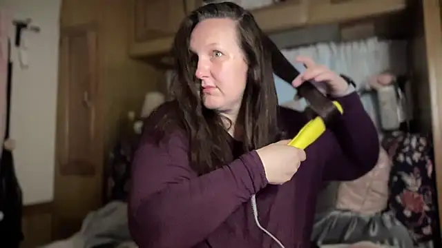 Snapshot of Just_Trudy chatting on 09/22/25, 06:43 Just Trudy online show from 09/22/25, 06:43