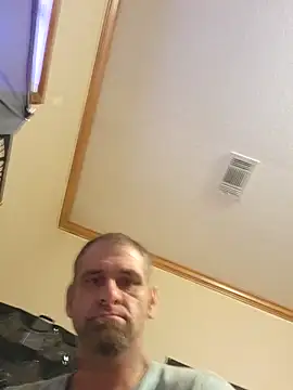 Snapshot of Bigdickcraig11 chatting on 09/20/25, 06:53 Bigdickcraig11 online show from 09/20/25, 06:53