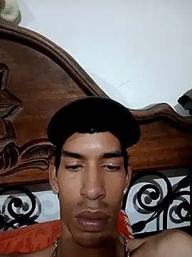 briamhoconor xh online show from 11/30/25, 12:03