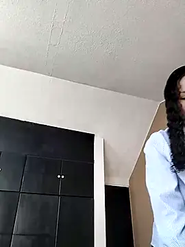 Snapshot of SofiaDelicia chatting on 10/13/25, 01:44 SofiaDelicia online show from 10/13/25, 01:44