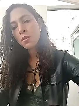 Snapshot of SofiaDelicia chatting on 10/20/25, 01:33 SofiaDelicia online show from 10/20/25, 01:33