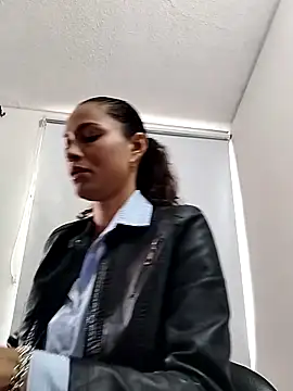 SofiaDelicia online show from 10/21/25, 01:34