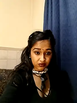 cute indianxo online show from 03/24/26, 08:14