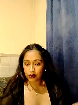 cute indianxo online show from 04/14/26, 06:25