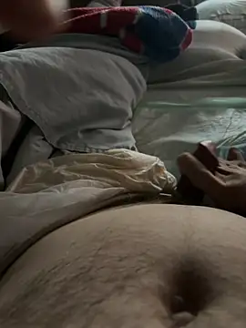 Snapshot of JJG327 chatting on 09/18/25, 12:07 JJG327 online show from 09/18/25, 12:07