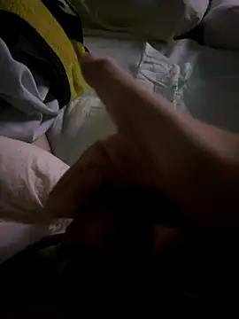 Snapshot of JJG327 chatting on 10/20/25, 04:13 JJG327 online show from 10/20/25, 04:13