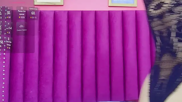 cutepetitee online show from 10/07/25, 08:06