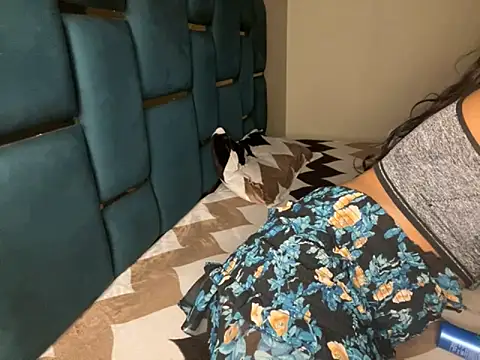 Apurva Sharma online show from 10/22/25, 06:51