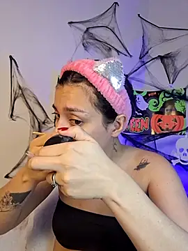 AmaiaSalvatore online show from 10/30/25, 09:26