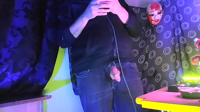 Snapshot of DjDiCKmannOnE chatting on 02/01/26, 05:28 DjDiCKmannOnE online show from 02/01/26, 05:28