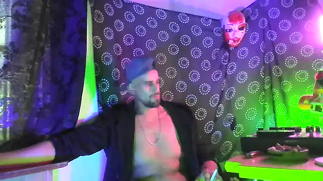 Snapshot of DjDiCKmannOnE chatting on 02/08/26, 10:07 DjDiCKmannOnE online show from 02/08/26, 10:07