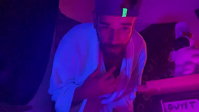 Snapshot of DjDiCKmannOnE chatting on 02/28/26, 10:11 DjDiCKmannOnE online show from 02/28/26, 10:11