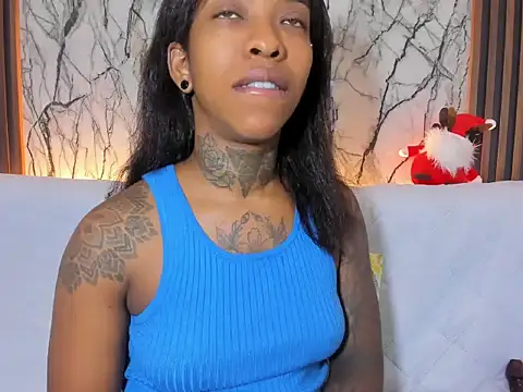 Pauline Fox online show from 12/15/25, 01:21