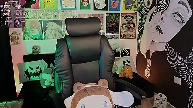 Yuhwan  online show from 10/27/25, 11:09