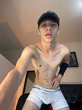 santiago cutex online show from 10/28/25, 11:14