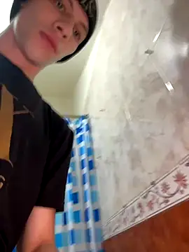 santiago cutex online show from 11/08/25, 03:07