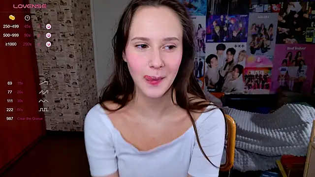 LucyRose3 online show from 11/04/25, 03:49