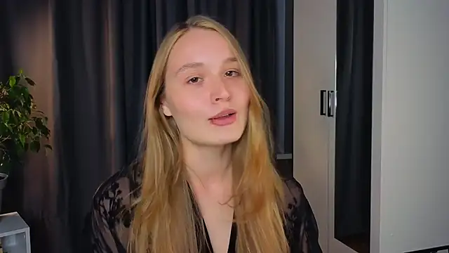 lisa schiele online show from 09/17/25, 08:21