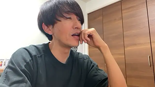 Snapshot of Bonz_Buonz chatting on 10/09/25, 03:10 Bonz Buonz online show from 10/09/25, 03:10