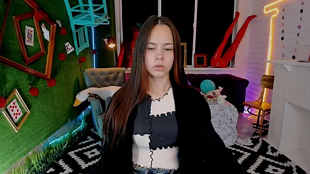 UliaNeer online show from 09/10/25, 05:07