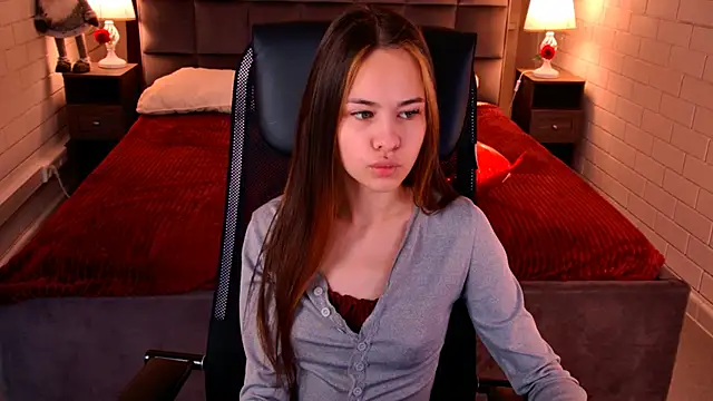 UliaNeer online show from 02/27/26, 05:07