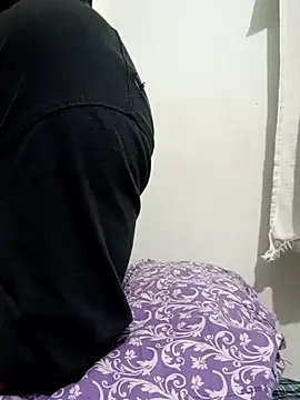 aarav 013 online show from 04/20/26, 07:48