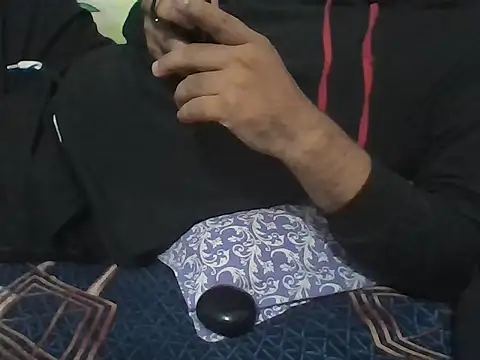 aarav 013 online show from 04/24/26, 05:04