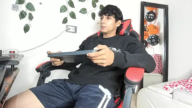 axel rousse2 online show from 11/05/25, 10:32