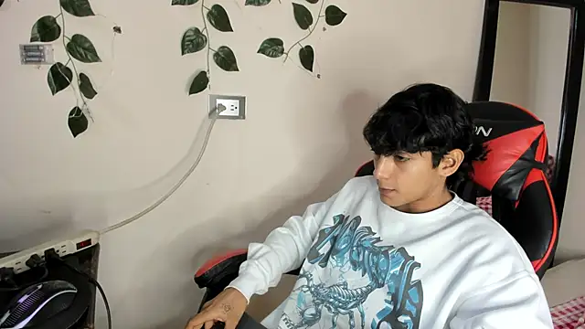 axel rousse2 online show from 11/17/25, 10:48