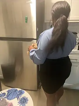 Juicystorm online show from 10/10/25, 05:34