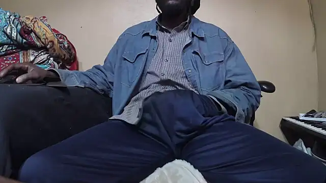 EYEzIAM online show from 01/10/26, 01:51