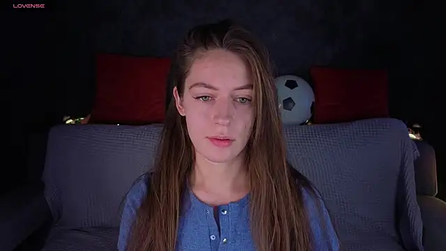 Snapshot of Agnes_Wells chatting on 06/15/26, 01:08 Agnes Wells online show from 06/15/26, 01:08