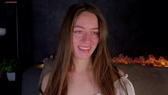 Snapshot of Agnes_Wells chatting on 07/10/26, 01:10 Agnes Wells online show from 07/10/26, 01:10