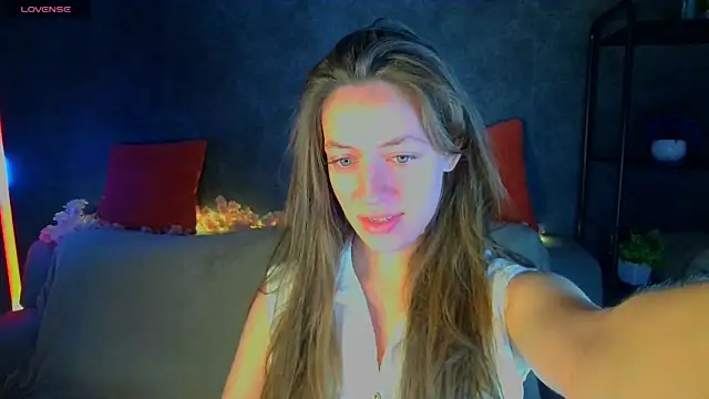 Snapshot of Agnes_Wells chatting on 07/13/26, 01:08 Agnes Wells online show from 07/13/26, 01:08