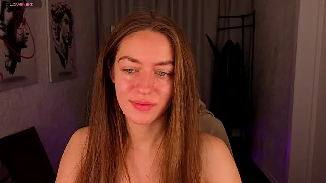 Snapshot of Agnes_Wells chatting on 07/17/26, 01:12 Agnes Wells online show from 07/17/26, 01:12